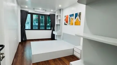 Bán toà căn hộ thang máy phố Nguyễn Chí Thanh, Đống Đa với diện tích 105m2, giá 28,8 tỷ