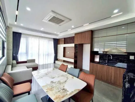 Bán căn hộ dịch vụ Minh Khai - 38m², giá 7tỷ150, 5 tầng