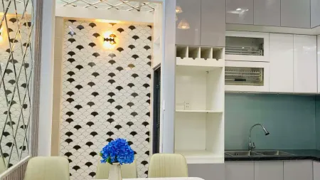 Tòa căn hộ dịch vụ tại Khương Thượng, Đống Đa, 50m2x6T, thang máy, ngõ 6m, sát phố, dòng tiền 7%/năm