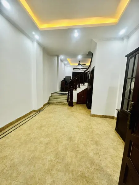Tòa căn hộ dịch vụ 9 tầng, diện tích 250m2, trung tâm quận Tây Hồ, doanh thu 3 tỷ 1 năm