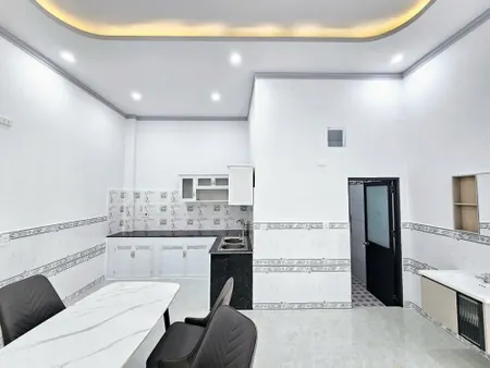 Chính chủ bán chung cư N1 Lĩnh Nam, Minh Khai, Hoàng Mai, nội thất đầy đủ, sổ hồng vĩnh viễn