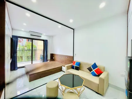 Bán toà căn hộ cao cấp đường Âu Cơ, Tô Ngọc Vân, Quảng An, Tây hồ, lô góc, doanh thu 200tr/th