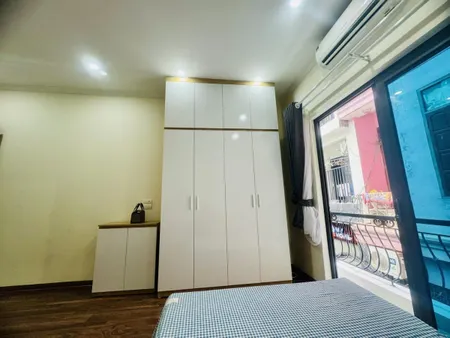 Bán toà nhà căn hộ 8 tầng diện tích 160m2 mặt 10m khu phố Trịnh Công Sơn,Nhật Chiêu,Tây Hồ,Hà Nội