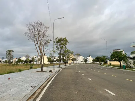 Cần bán gấp lô đất biệt thự khu The Season, trung tâm Lái Thiêu, DT 200m(10x20m) đối diện công viên