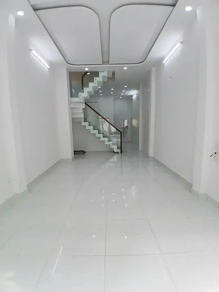 CH ngay ĐH Gia Định 60m2 full NT, thuê 15tr/1tháng, SH, vay