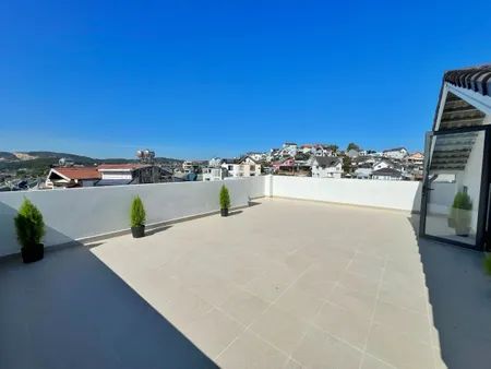 Bán toà CCMN Đội Cấn, 20m ra phố, 90m2*8T, ngõ thông, 26 phòng, PCCC chuẩn, dòng tiền 190 triệu/ th