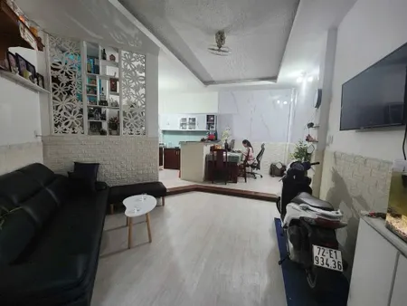 Bán nhà mặt tiền Bế Văn Cấm, 41m2, 2 tầng, tiện cho thuê, sổ hồng hoàn công