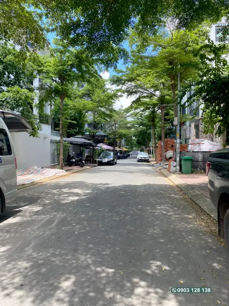 Bán nhà đất mặt phố KDC Kim Sơn DT: 200m2