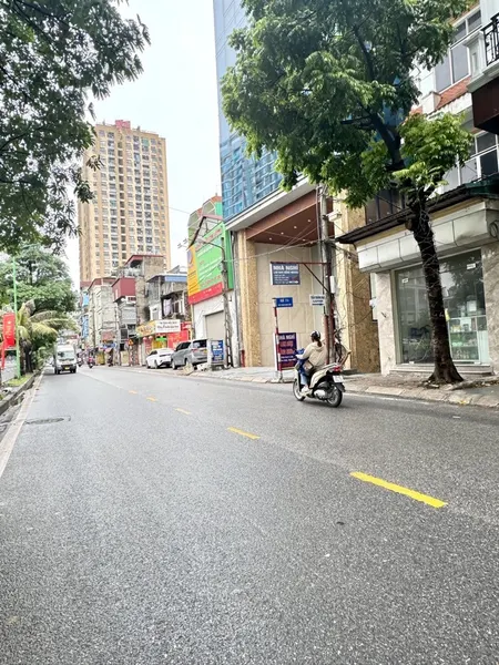 Bán nhà 50m² ngang 4m giá 24.5 tỷ Phường Định Công