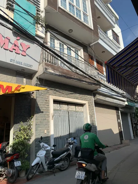 Cho thuê nhà Mặt dường Phố Phan Đình Giót, HĐ, 50m2 x 4 tầng, 3 ngủ, 3 vệ sinh, 14 triệu