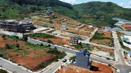 Bán rẻ lô đất mặt tiền bidoup phường langbiang đà lạt 106m2 ngang 7m chỉ 4 tỷ