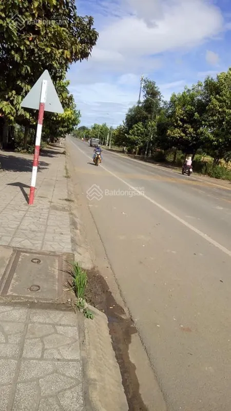 Mình chính chủ bán gấp đất mặt tiền đường tỉnh lộ (cũ 764) bây giờ tỉnh lộ 328 nhựa 16m, 2.4tỷ