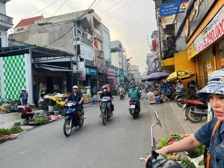 Bán gấp lô đất 50 m thổ cư khu vực đê đáy phường chương mỹ mặt tiền hậu 5 m dt 50 m có vỉa h