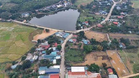 Bán gấp đất phú mãn, phú cát quốc oai 78m2, mt 6.8m, giá 2.3 tỷ 0977 514 ***