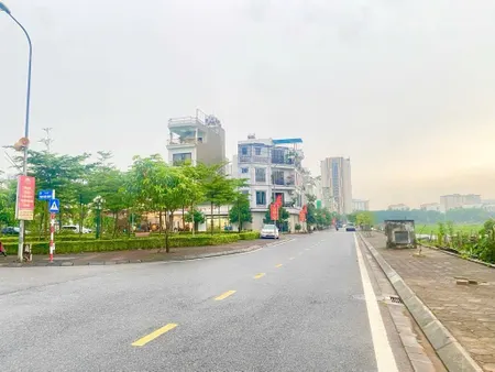Lô góc, khu plô đg, vỉa hè, 4 ôtô tránh, kd, đồng thanh, giang biên, dt 100 m, mt 9 m, giá 19 tỷ 8