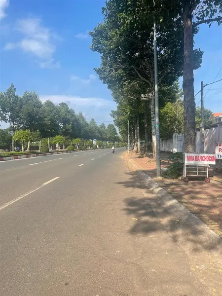 Chính chủ gửi bán lô đất biệt thự mặt tiền đường hùng vương 9x35m có 60m2 tc giá chỉ 5.5 tỷ