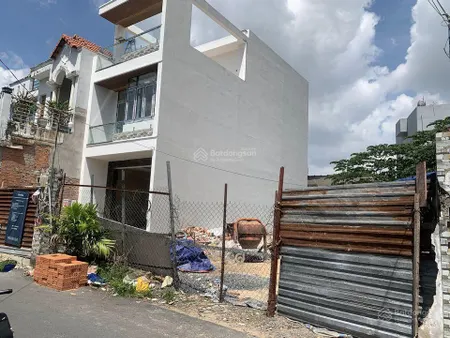 Nền đất mt 244 đường man thiện xây dựng tòa nhà dịch vụ 6,9 tỷ/92m2