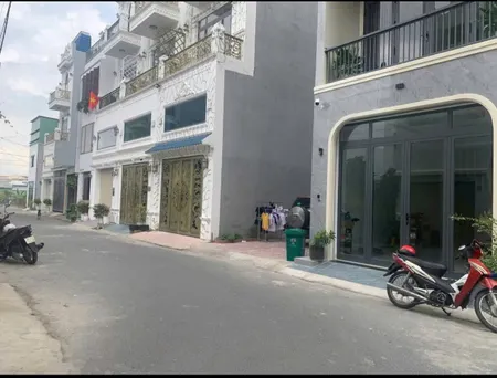 Bán đất P. Tân Tiến, gần siêu thị Go, đường nhựa 5m thông chỉ 3,2 tỷ