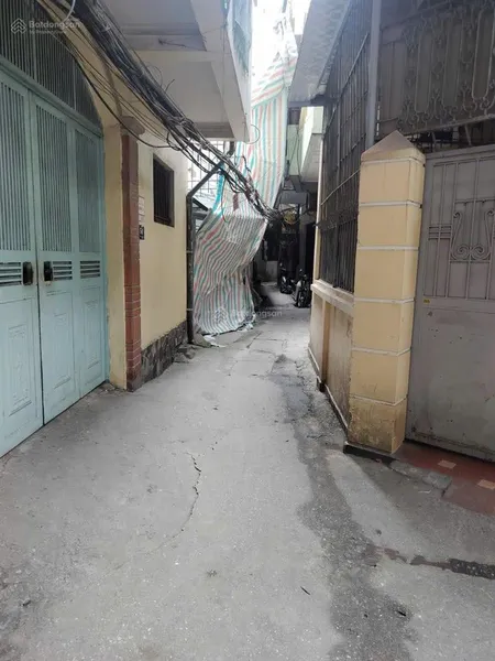 Bán đất yên hoà 120m2 vuông đẹp 10m ô tô tránh, 40m ra phố lớn xây ccmn đỉnh cao
