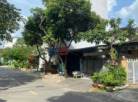 Bán nhà mặt phố Q.2, 97m², 17 tỷ, sổ đỏ
 cách metro rach chiec chỉ 100m