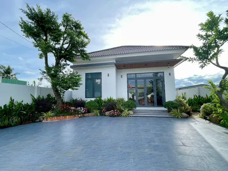 Nhà vườn Villa Hồ bơi sau chợ EaKao 509.9m² ngang 10m giá 3.6 tỷ Xã Hòa Phú