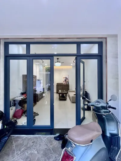 Oto Nhà Đẹp Gần Aeon Giáp Ngã 4 Bốn Xã Ở Ngay 56m Trệt+Lầu Nhỉnh 5 Tỷ