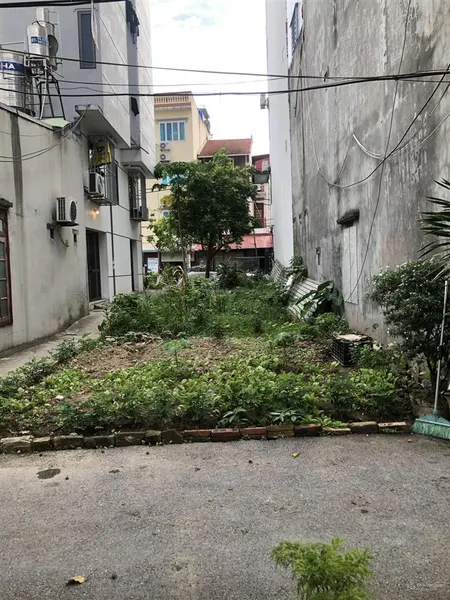 Bán đất trung tâm quận nam từ liêm diện tích 70 m mặt tiền 4 m ngõ rộng , ô tô đỗ cửa.