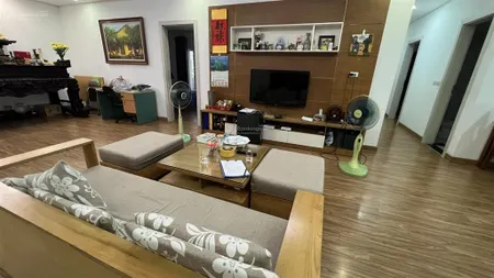 Bán căn hộ vip 184m 4pn+3wc+1kho ngoại giao đoàn 0949 075 ***