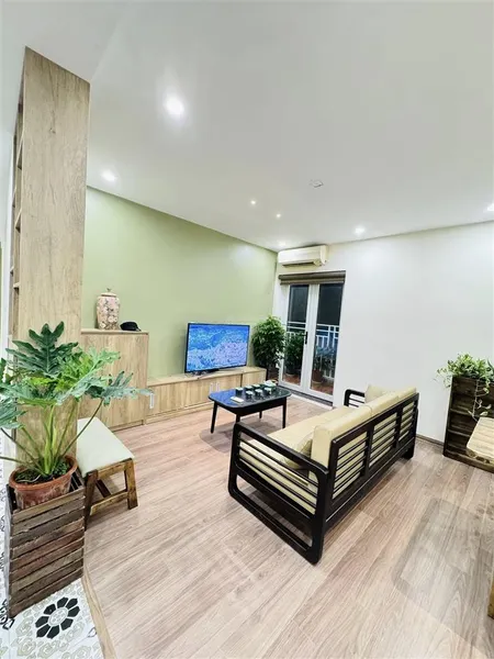 Bán nhanh tt thành công sổ 40m/100m lô góc3 ngủ 2wc siêu đẹp ô tô đỗ chân cầu thang, full nội thất