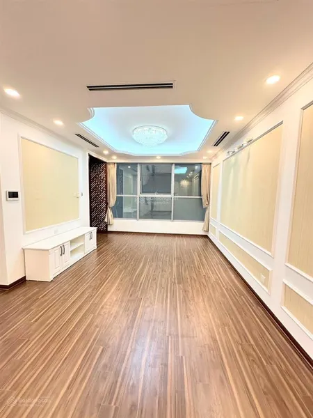 Bán gấp căn hộ chung cư viện chiến lược 3pn 2wc 1 kho 2 bc dt 140m2 giá 9 tỷ, e hoà 0917 495 ***