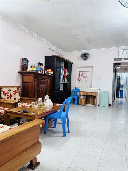 Cần bán nhà tập thể quan hoa cầu giấy 70m ô tô đỗ cửa nguyên bản