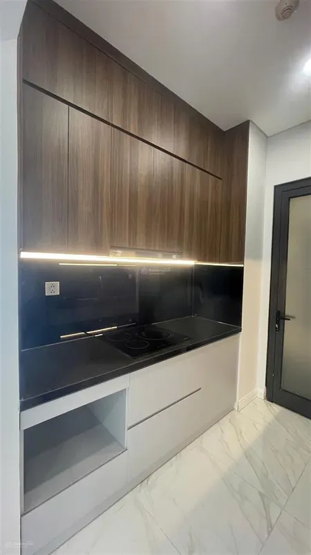 Chính chủ bán căn hộ kosmo tây hồ, giá 9,3 tỷ, 79m2, 2pn, 2wc, sổ đỏ view sông hồng.