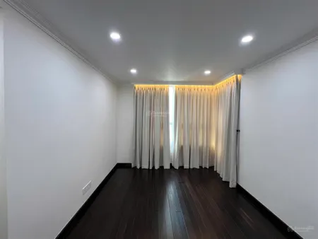Cần bán căn duplex tại vista verde. căn 6pn+ 6wc giá bán 25ty5.