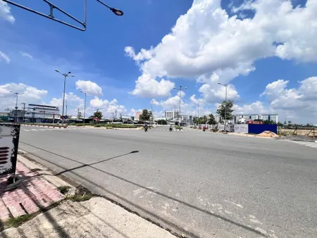 ▪️Bán 2 nền cách siêu thị Aeon chỉ 200m