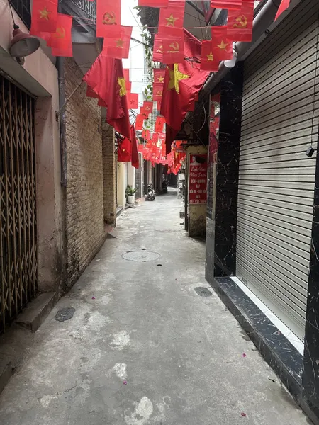 Bán nhà Ngọc Khánh 34m² ngang 3.2m giá 8.5 tỷ Phường Giảng Võ (LH: Zalo 0862299066)