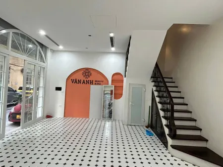 Cho thuê nhà Kim Ngưu, 3 tầng x 40m2, KD Spa, Nail kết hợp ở lại, 18 Triệu
