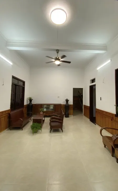 Bán Căn nhà và đất 7x40, phường Eakao, đường nhựa dân cư đông đúc. Giá bán 4tỷ8
