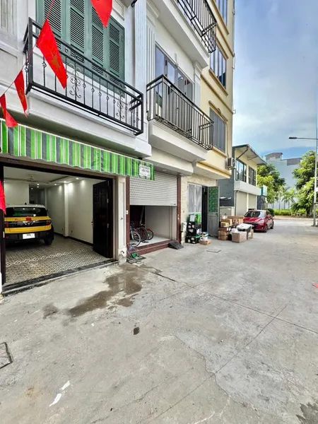 BÁN GẤP nhà Trương Định – Tân Mai 47m 5 Tầng 1 tum mặt ngõ thông, ô tô vào tận nhà