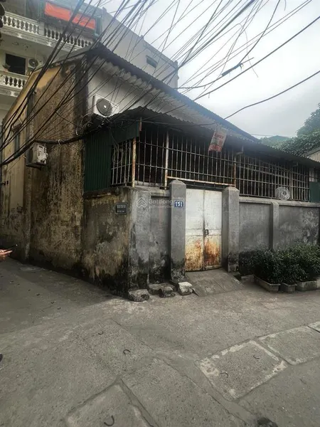 Đất xây ccmn chùa láng 128m2 mt 7m lô góc ngõ thông rộng thoáng