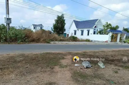 Bán đất mặt tiền võ văn kiệt tp. sóc trăng dt 180m² (100m² thổ cư), giá 640tr, sổ riêng