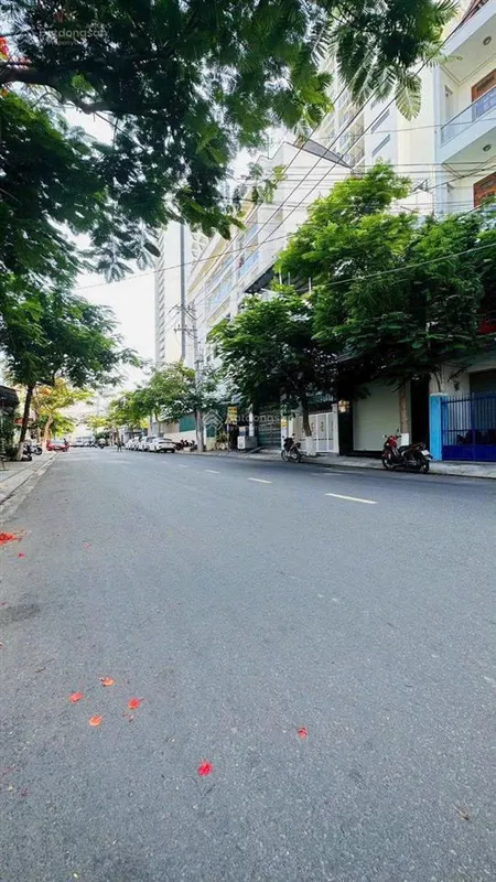 Bán lô đất đẹp 2 mặt tiền đường dương hiến quyền 204,1 m2 ngang 7.9m cách biển 200m 20,5 tỷ