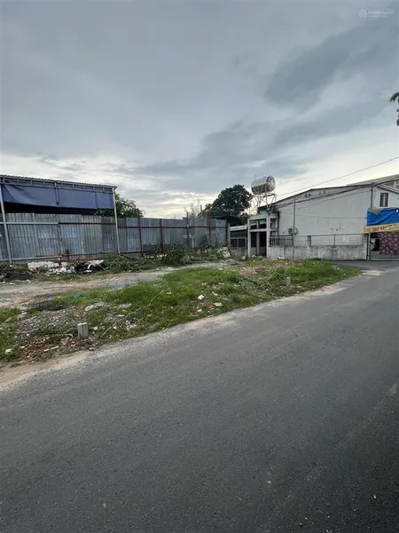 Chủ sang nhanh 55,8m2 ( 5x11,2) đất thổ cư 100% mặt tiền nhựa 7m liền kề trường tiểu học