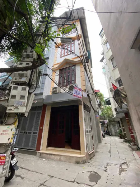 Cho thuê nhà  ngõ 127 Hào Nam, 32m2 x 4 Tầng, 3 ngủ, Giá 11 triệu/tháng
