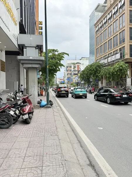Bán CHDV 7 Tầng Mặt Tiền Bạch Đằng p2 Tân Bình