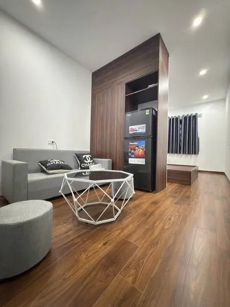 Bán nhà tập thể Khương Trung, Thanh Xuân, nhà đẹp full nội thất, ban công thoáng sáng, gần ô tô