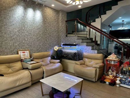 Cực phẩm mặt tiền Đà Lạt, 4 tầng, 6 phòng, kinh doanh phát tài, giá chỉ 9,5 tỷ