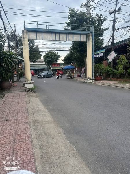 Bán nhà mặt tiền đường Đinh Tiên Hoàng, Phường 8, Vĩnh Long, diện tích 148m2