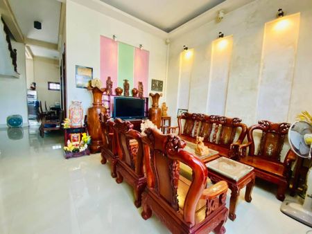 Nhà 3 tầng mặt tiền đường Nguyễn Cư Trinh, Thuận Hoà - Giá sập sàn