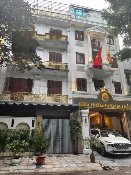 Bán biệt thự cao cấp - Bùi Xuân Phái, 55 tỷ: Có hầm, 5 tầng. LH: 0978012114