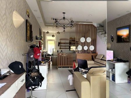 Bán Biệt Thự _ LOVERA PARK _ KDC Phong Phú 4 , Chỉ 8,2 Tỷ _ 80m2 ( 5x16 ) , 3 Tầng